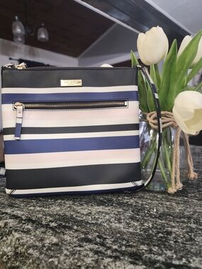 kate spade Laurel Way Striped Crossbody in Navy, Black & Pale Pink-9.5×9×1.5